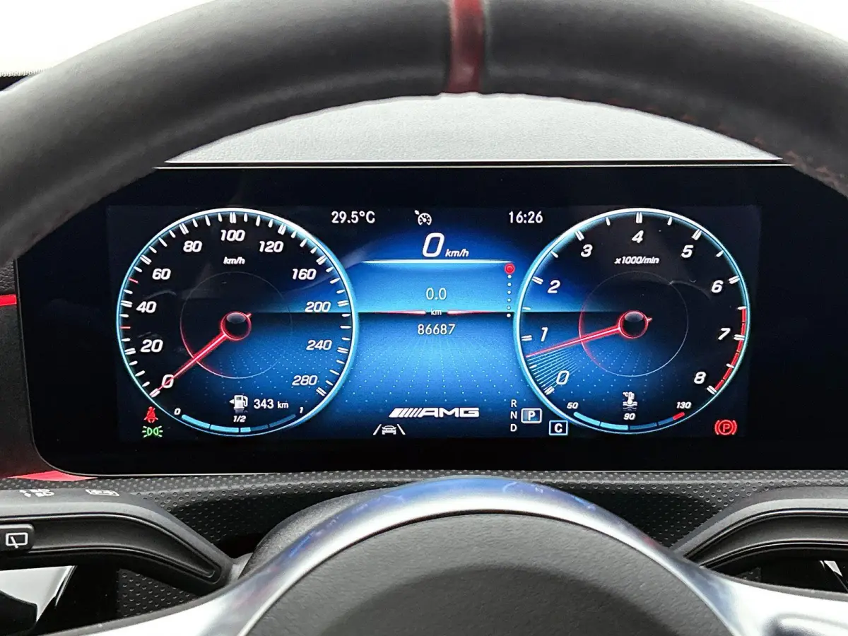 AMG 35 4MATIC Premium Plus | ACHTERUITRIJCAMERA | BURMESTER | STOELVERWARMING | SFEERVERLICHTING | MULTIBEAM LED |
