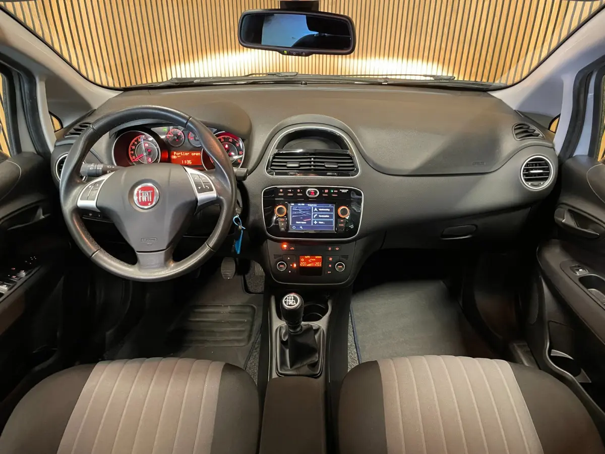 0.9 TwinAir Sempre|UNIEK, KMS NAP|NAVIGATIE|CRUISE CONTROL|CLIMATE CONTROL|PDC-A|NL-AUTO|NETTE AUTO|2E EIGENAAR|