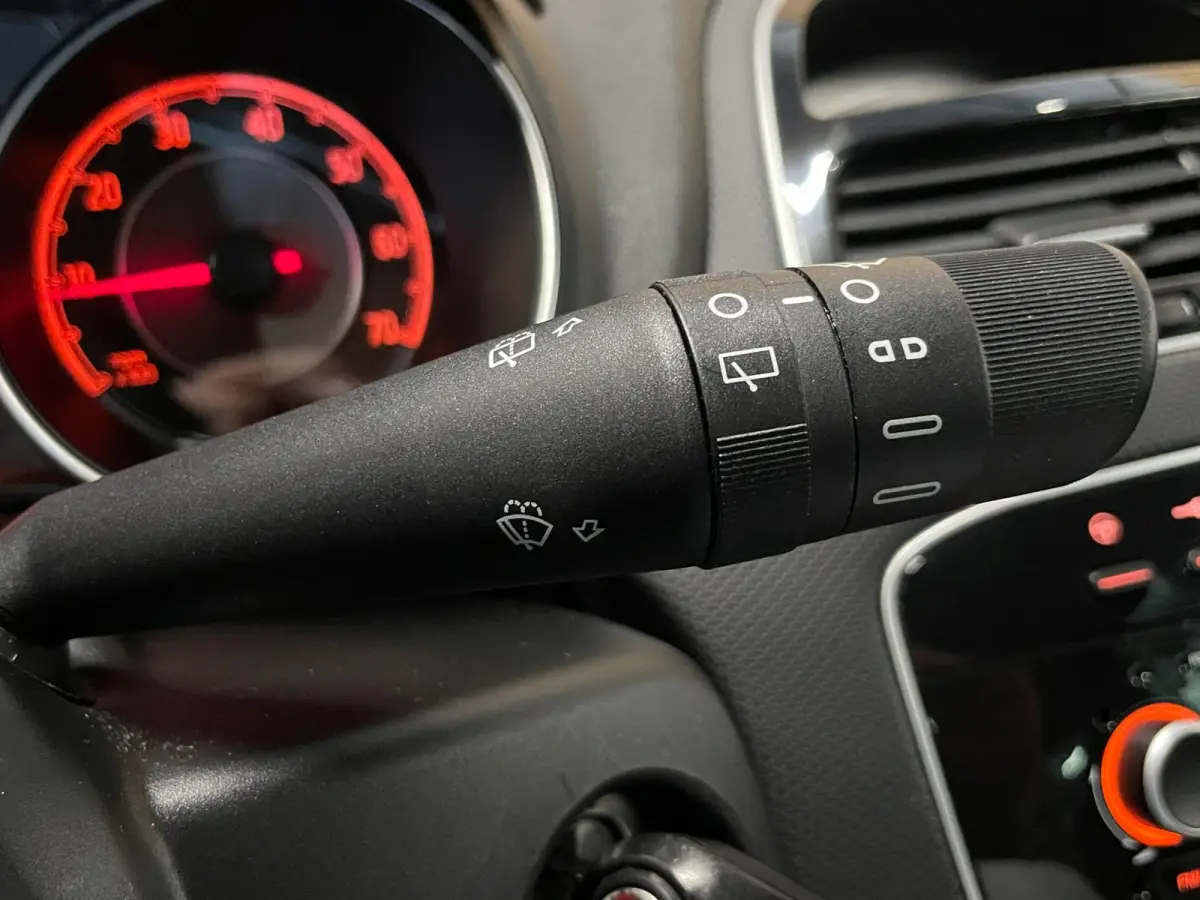 0.9 TwinAir Sempre|UNIEK, KMS NAP|NAVIGATIE|CRUISE CONTROL|CLIMATE CONTROL|PDC-A|NL-AUTO|NETTE AUTO|2E EIGENAAR|
