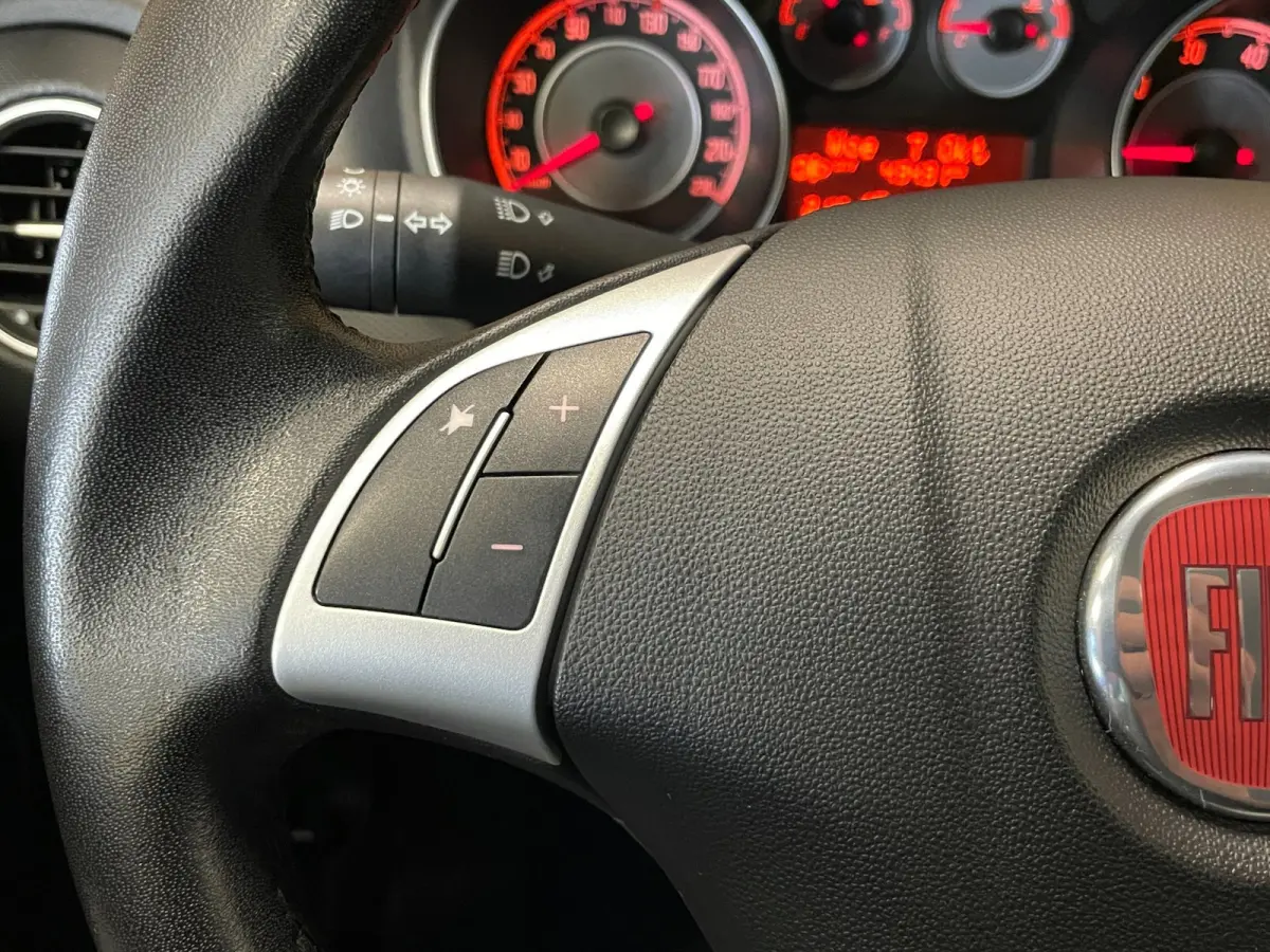0.9 TwinAir Sempre|UNIEK, KMS NAP|NAVIGATIE|CRUISE CONTROL|CLIMATE CONTROL|PDC-A|NL-AUTO|NETTE AUTO|2E EIGENAAR|