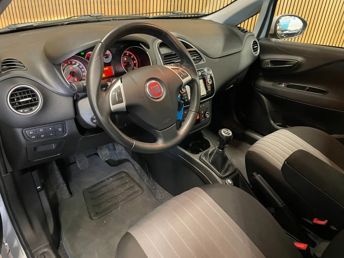 0.9 TwinAir Sempre|UNIEK, KMS NAP|NAVIGATIE|CRUISE CONTROL|CLIMATE CONTROL|PDC-A|NL-AUTO|NETTE AUTO|2E EIGENAAR|