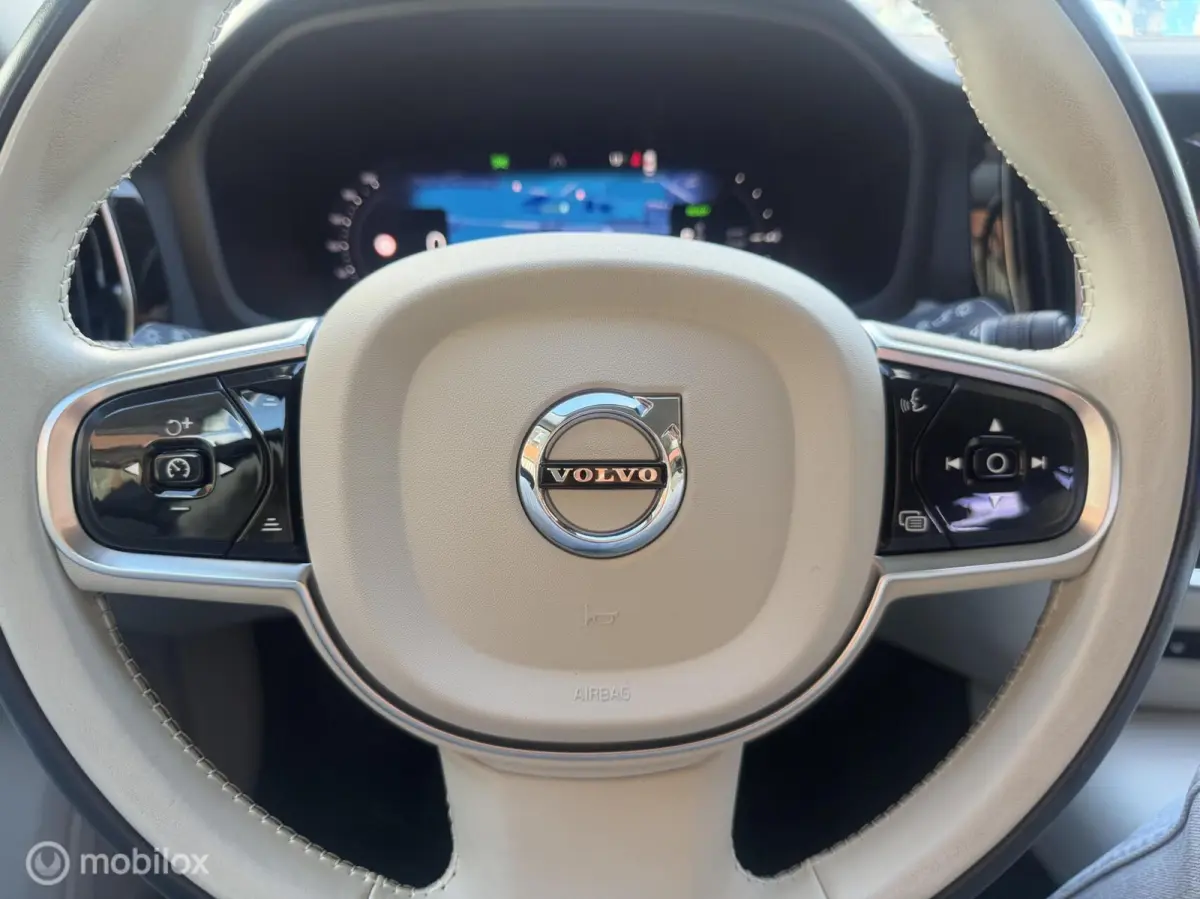 2.0 T6 Plug-in hybrid AWD Plus Bright LONG RANGE