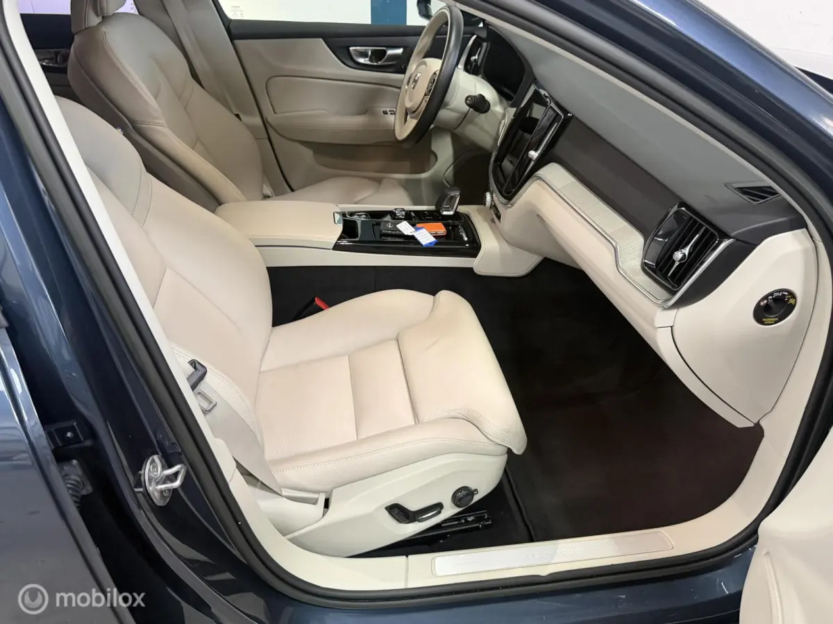 2.0 T6 Plug-in hybrid AWD Plus Bright LONG RANGE