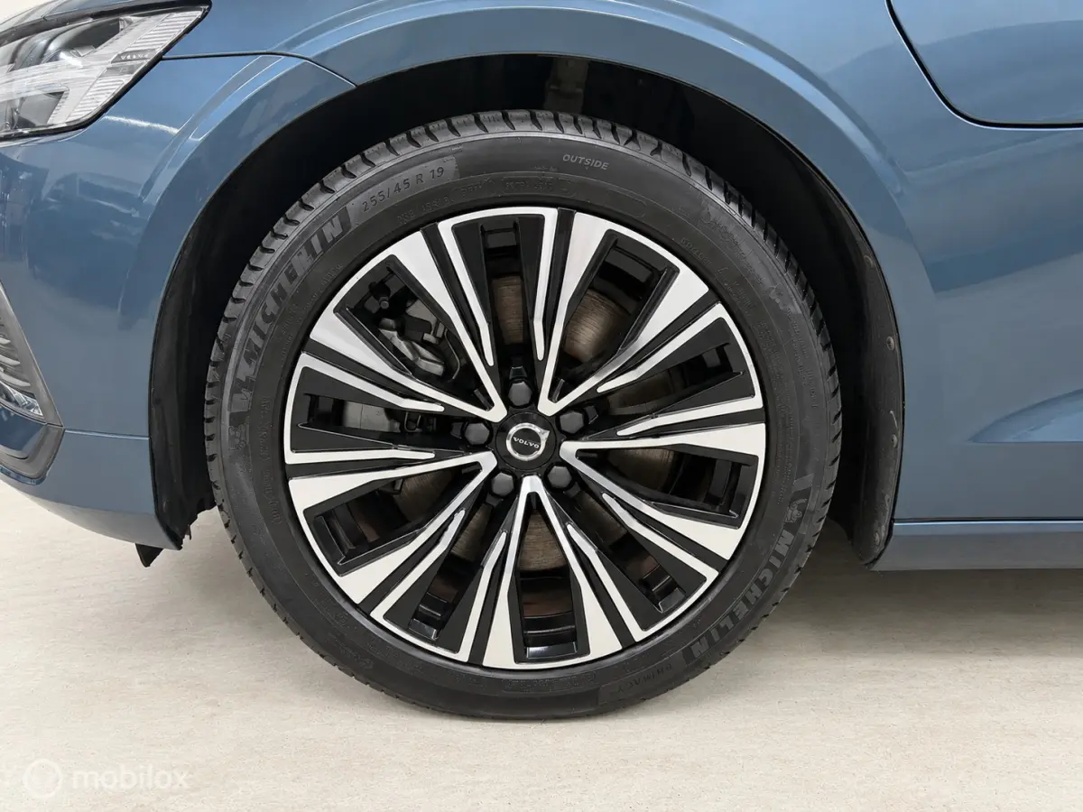 2.0 T6 Plug-in hybrid AWD Plus Bright LONG RANGE