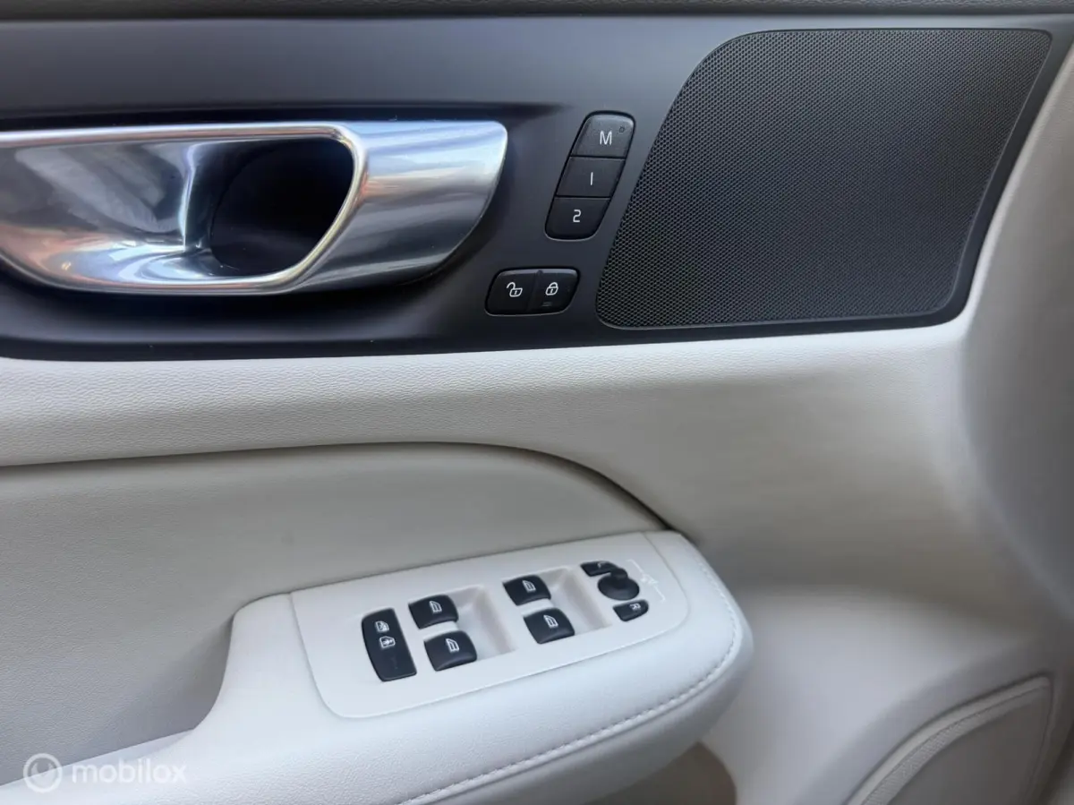 2.0 T6 Plug-in hybrid AWD Plus Bright LONG RANGE