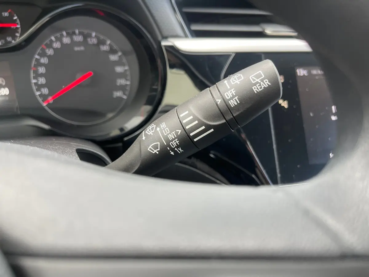 1.2 100PK Edition TREKHAAK| PARKEERSENSOR ACHTER| ELEKTRISCHE RAMEN| APPLE CARPLAY/ANDROID AUTO| CRUISE CONTROL| AIRCO