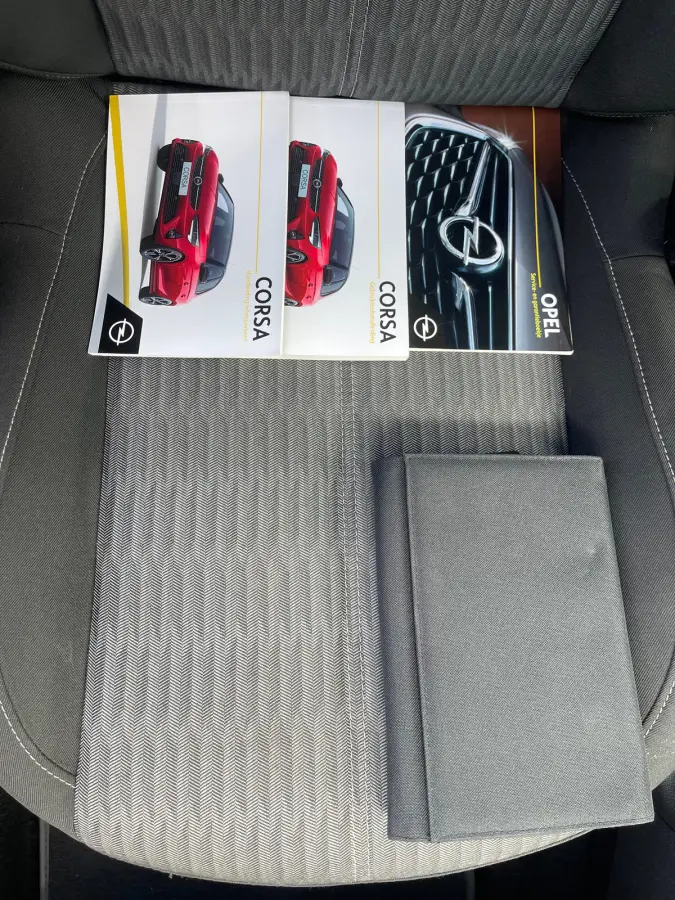 1.2 100PK Edition TREKHAAK| PARKEERSENSOR ACHTER| ELEKTRISCHE RAMEN| APPLE CARPLAY/ANDROID AUTO| CRUISE CONTROL| AIRCO