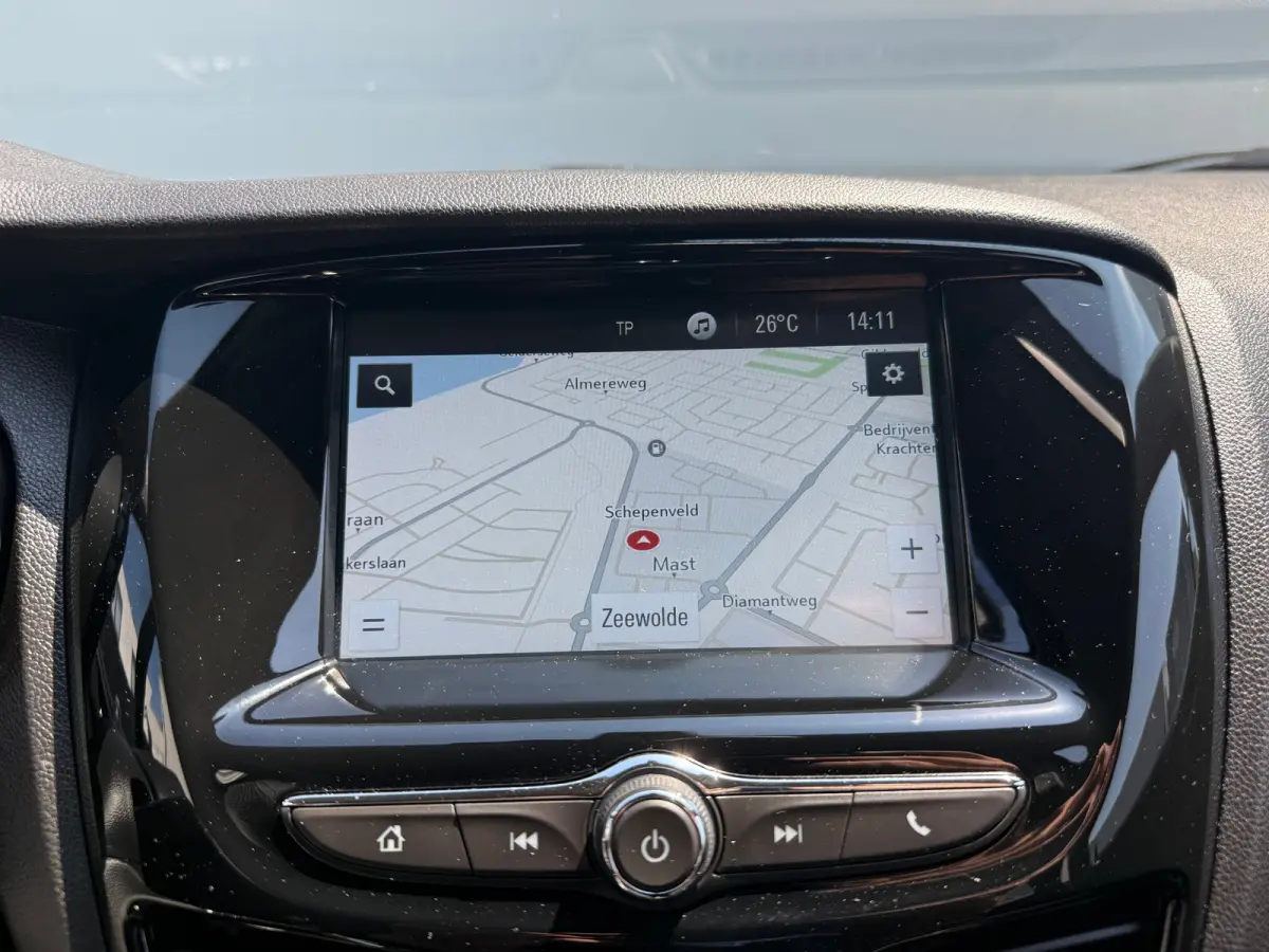 1.0 75PK Online Edition | PARKEERSENSOREN ACHTER| AIRCO| CRUISE CONTROL| DAB| NAVI| DAKRAILS| HOGE INSTAP