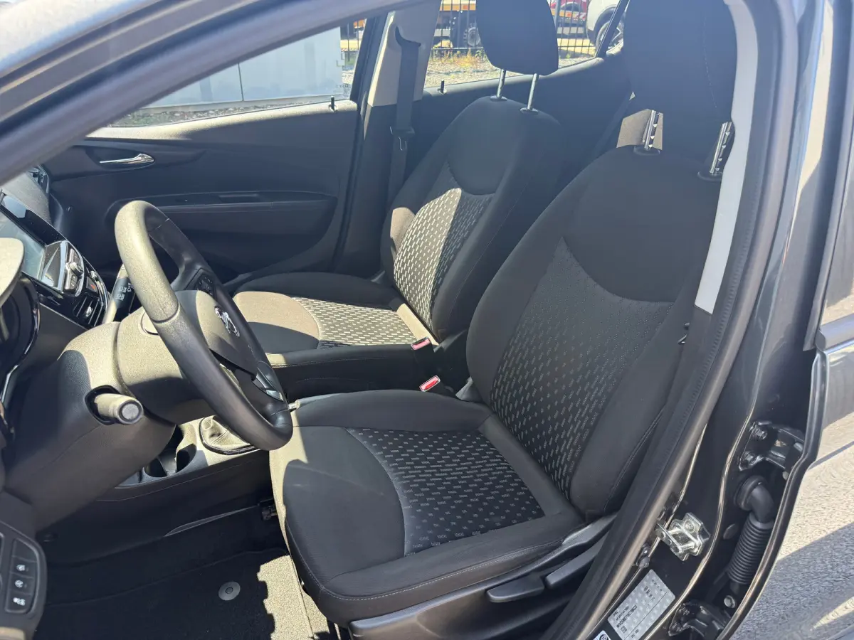 1.0 75PK Online Edition | PARKEERSENSOREN ACHTER| AIRCO| CRUISE CONTROL| DAB| NAVI| DAKRAILS| HOGE INSTAP