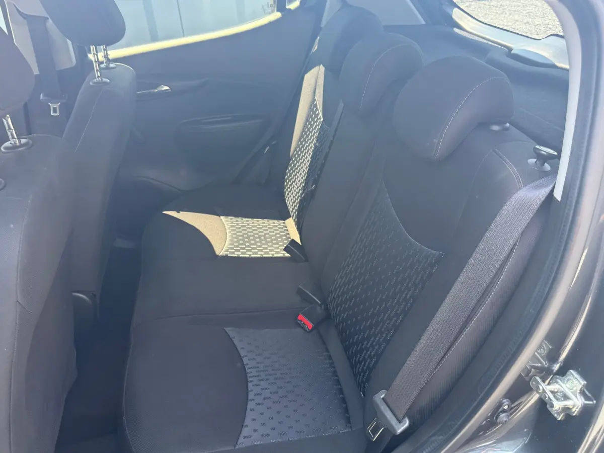 1.0 75PK Online Edition | PARKEERSENSOREN ACHTER| AIRCO| CRUISE CONTROL| DAB| NAVI| DAKRAILS| HOGE INSTAP