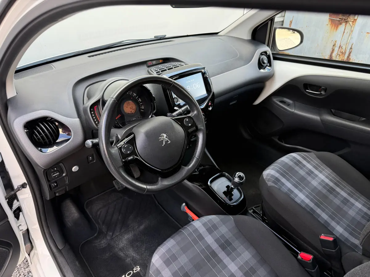 1.0 e-VTI Allure AUTOMAAT | APPLE CARPLAY/ANDROID AUTO| AIRCO| MISTLAMPEN VOOR| START/STOP SYSTEEM