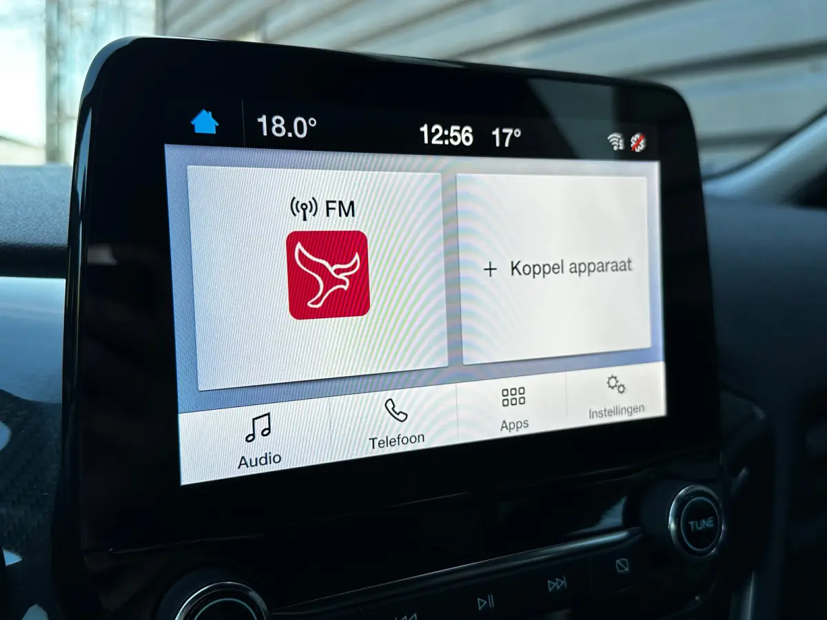 1.0 125 PK Hybrid ST-Line | STUUR, STOEL EN VOORRUITVERWARMING| KEYLESS ENTRY & START| ADAPTIEVE LED KOPLAMPEN| DAB| APPLE CARPLAY/ANDROID AUTO|