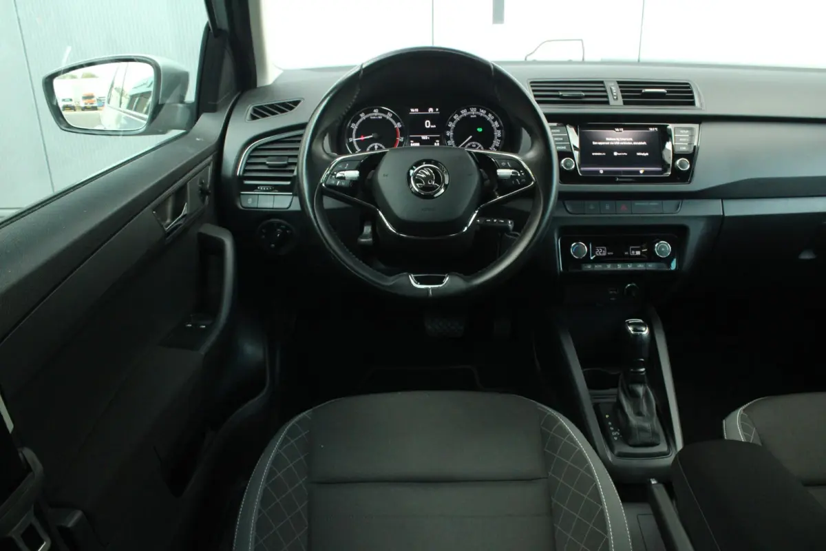 1.0 95pk TSI DSG Ambition | Cruise Control | Climate Control | DAB+ | Apple CarPlay / Android Auto
