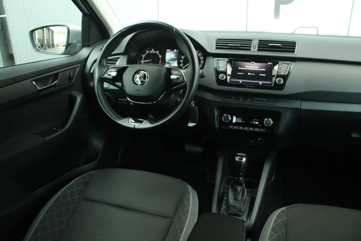 1.0 95pk TSI DSG Ambition | Cruise Control | Climate Control | DAB+ | Apple CarPlay / Android Auto