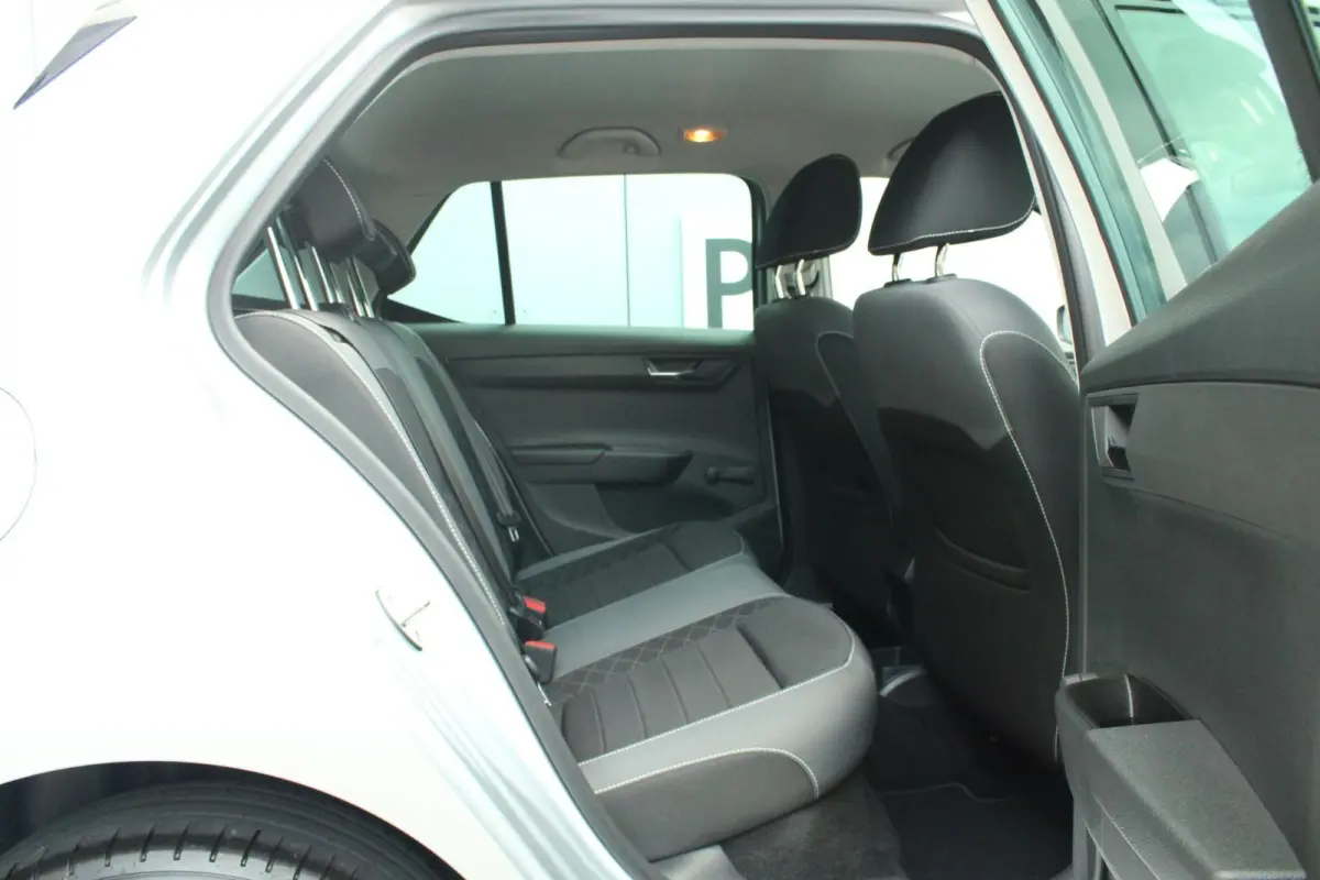 1.0 95pk TSI DSG Ambition | Cruise Control | Climate Control | DAB+ | Apple CarPlay / Android Auto