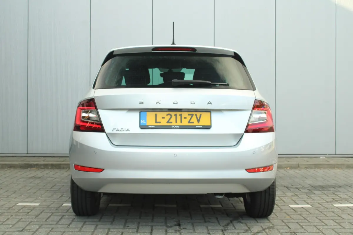 1.0 95pk TSI DSG Ambition | Cruise Control | Climate Control | DAB+ | Apple CarPlay / Android Auto