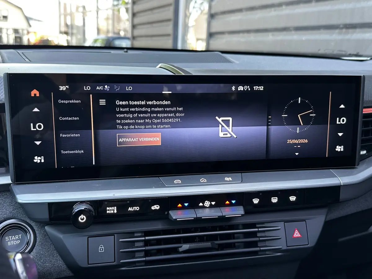 1.6 Turbo 195 PK Plug-in-Hybrid GS |2+6 JAAR GARANTIE| ELEK. GLAZEN SCHUIF-/KANTELDAK| HEAD-UP DISPLAY| FOCAL SOUND| MATRIX LED| ADAPTIEVE CRUISE CONTROL| AGR COMFORTSTOELEN| DODEHOEK DETECT