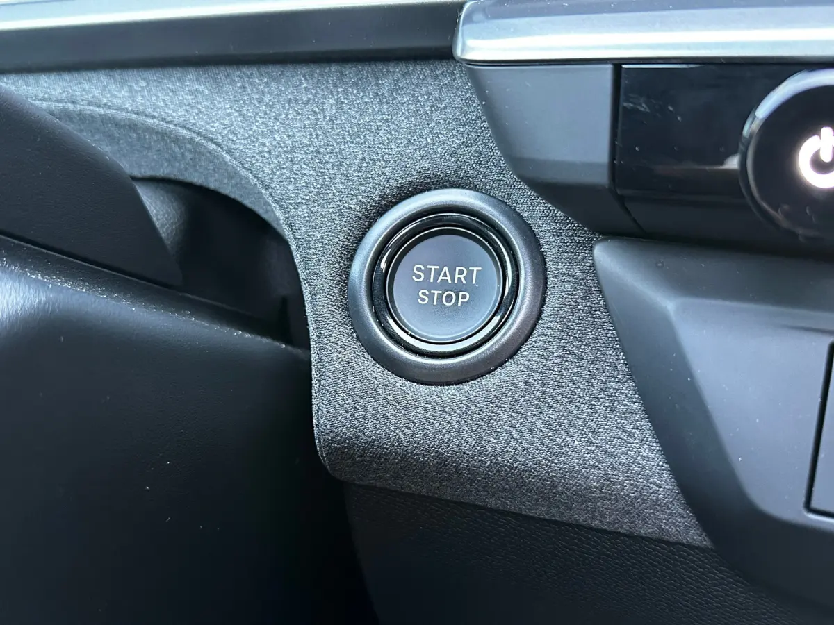 1.6 Turbo 195 PK Plug-in-Hybrid GS |2+6 JAAR GARANTIE| ELEK. GLAZEN SCHUIF-/KANTELDAK| HEAD-UP DISPLAY| FOCAL SOUND| MATRIX LED| ADAPTIEVE CRUISE CONTROL| AGR COMFORTSTOELEN| DODEHOEK DETECT