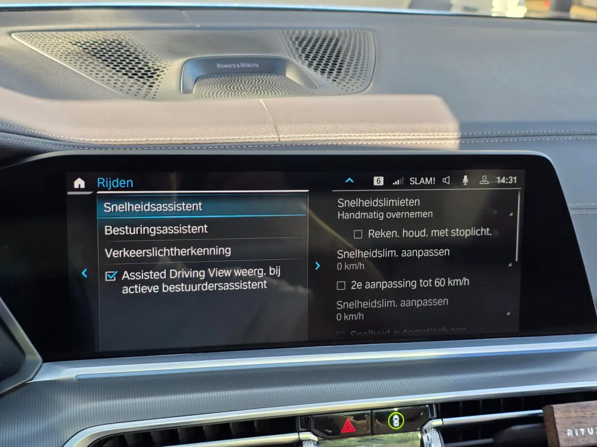 XDrive45e M Sport High Executive | LUCHTVERING | BOWERS | TREKHAAK | PANO | LASER | SOFTCLOSE