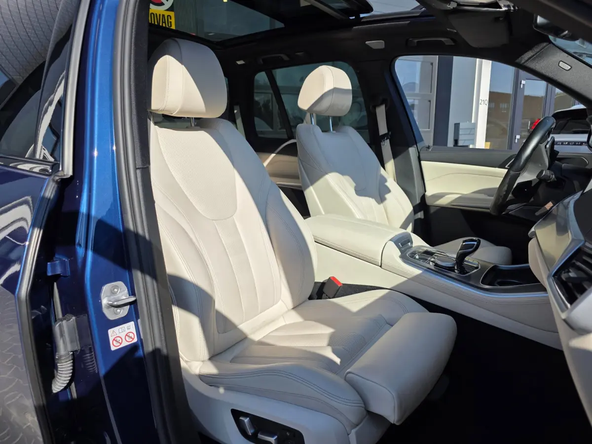 XDrive45e M Sport High Executive | LUCHTVERING | BOWERS | TREKHAAK | PANO | LASER | SOFTCLOSE