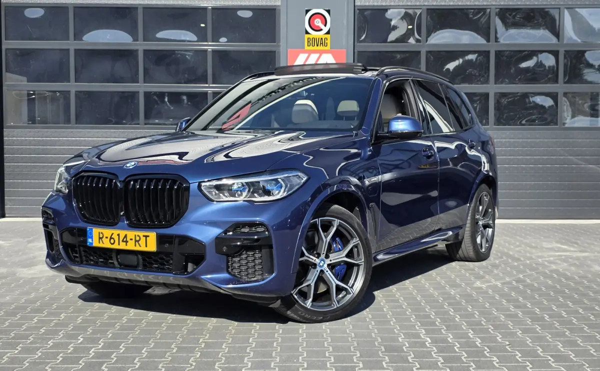 XDrive45e M Sport High Executive | LUCHTVERING | BOWERS | TREKHAAK | PANO | LASER | SOFTCLOSE
