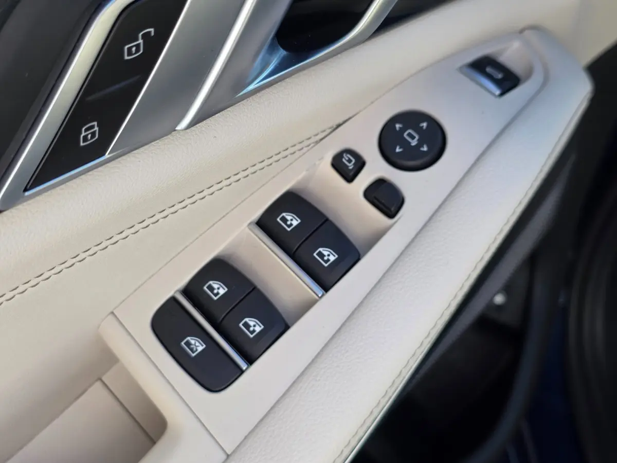 XDrive45e M Sport High Executive | LUCHTVERING | BOWERS | TREKHAAK | PANO | LASER | SOFTCLOSE
