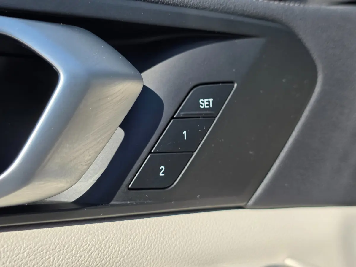 XDrive45e M Sport High Executive | LUCHTVERING | BOWERS | TREKHAAK | PANO | LASER | SOFTCLOSE