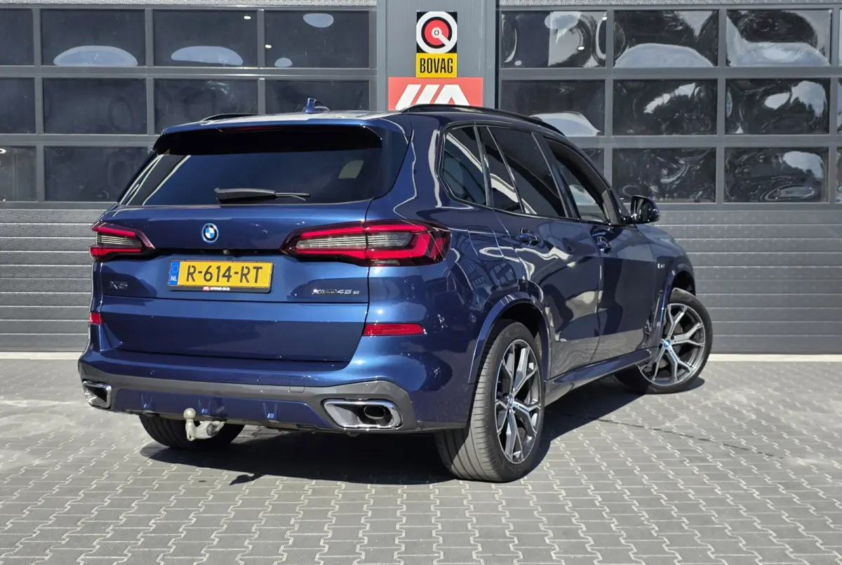 XDrive45e M Sport High Executive | LUCHTVERING | BOWERS | TREKHAAK | PANO | LASER | SOFTCLOSE