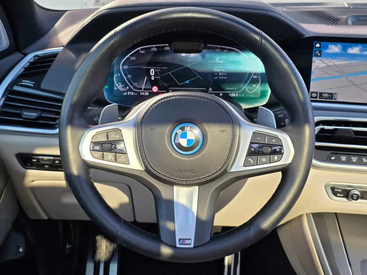 XDrive45e M Sport High Executive | LUCHTVERING | BOWERS | TREKHAAK | PANO | LASER | SOFTCLOSE