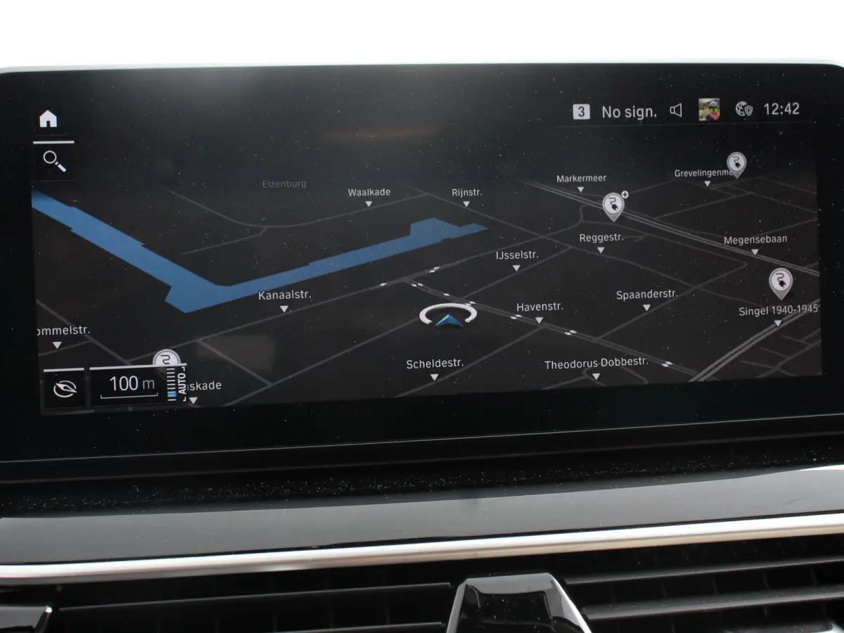 530e High Executive Automaat SoH 88% Trekhaak Leder Navigatie Camera Adaptive Cruise Control Apple Carplay Android Auto Elektrisch Verstelbare Stoelen Stoelverwarming Climate Control Lichtme