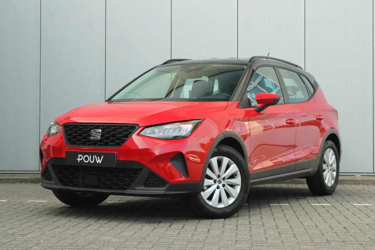 1.0 EcoTSI 95pk Style | DAB | Apple CarPlay/ Android Auto | Parkeersensoren Achter