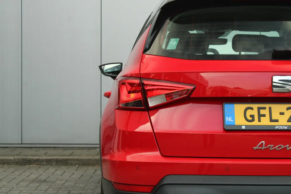 1.0 EcoTSI 95pk Style | DAB | Apple CarPlay/ Android Auto | Parkeersensoren Achter