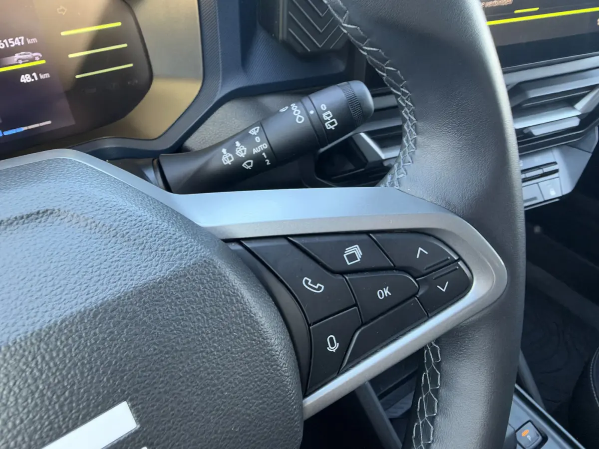 1.6 Hybrid 140 Expression | Apple Carplay | Camera