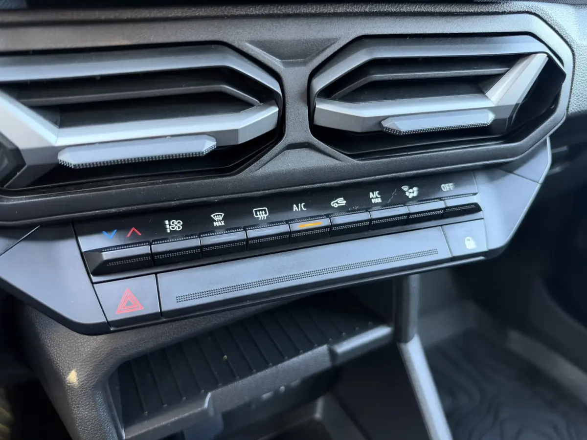 1.6 Hybrid 140 Expression | Apple Carplay | Camera