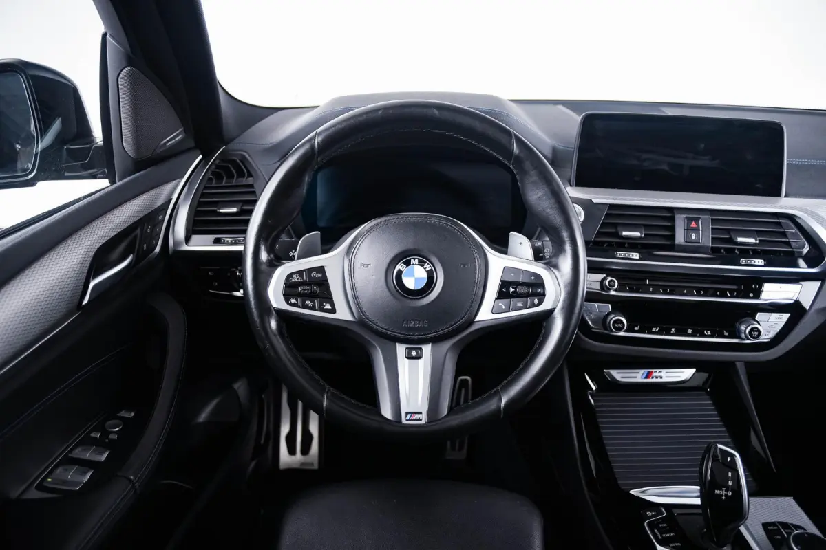 M40i xDrive High Executive Trekhaak - Panoramadak - Harman Kardon - Head-Up Display - Adaptive LED - Driving Assistant Plus - Parking Assistant Plus