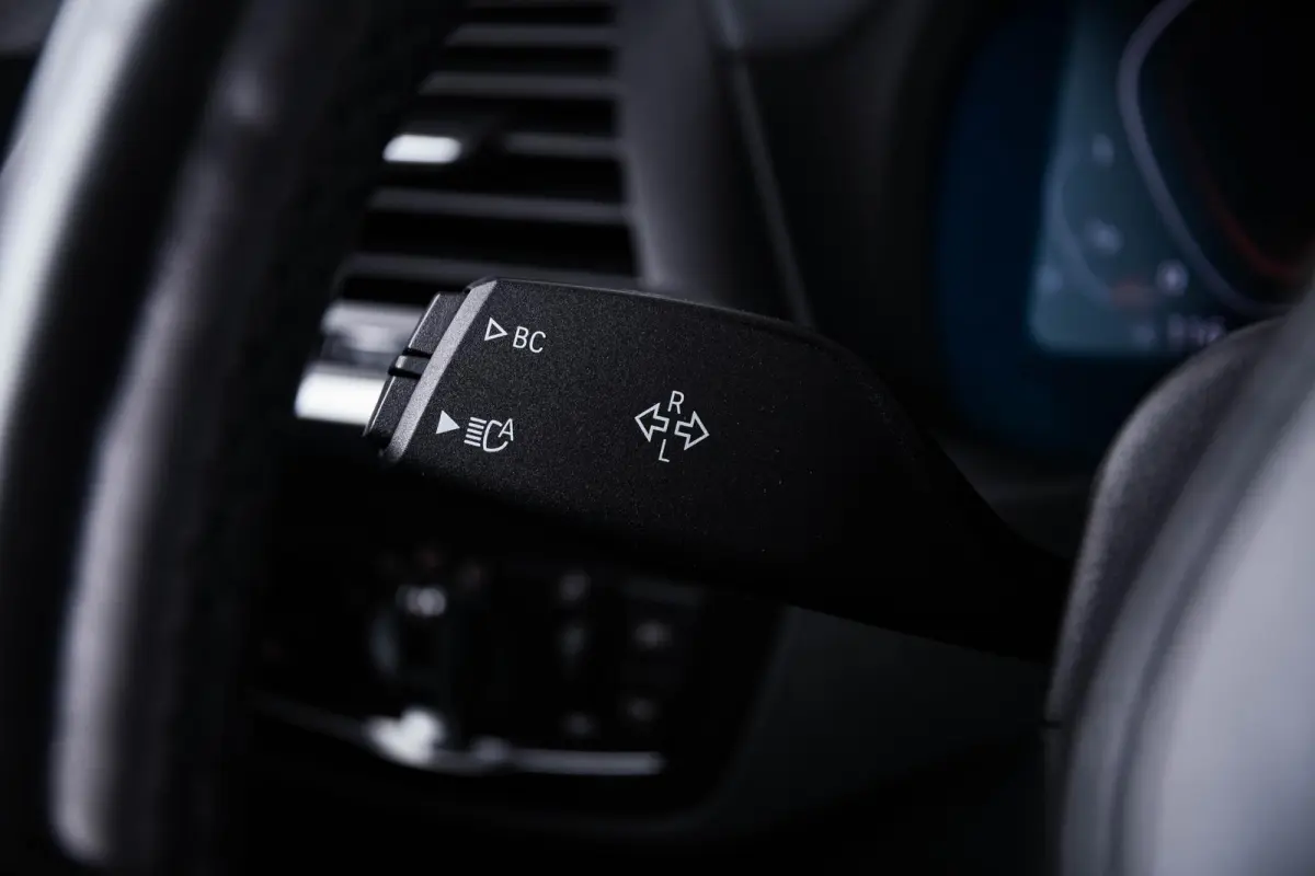 M40i xDrive High Executive Trekhaak - Panoramadak - Harman Kardon - Head-Up Display - Adaptive LED - Driving Assistant Plus - Parking Assistant Plus