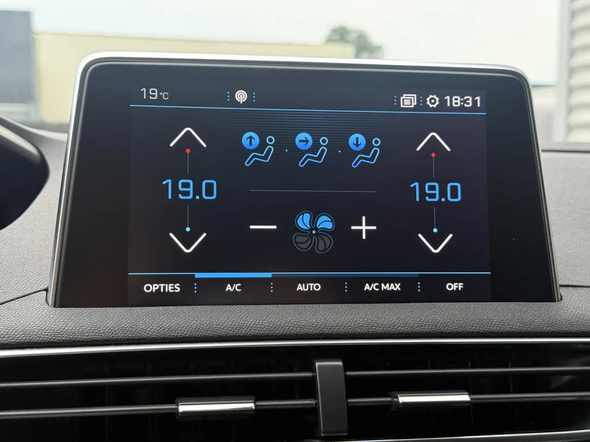 1.2 PureTech Allure 7-Zits|2e Eigenaar|Navi|Camera|D-riem vv in 2024|Cliam|Cruise|i-Cockpit|Carplay|N.A.P|APK tot 08-2027