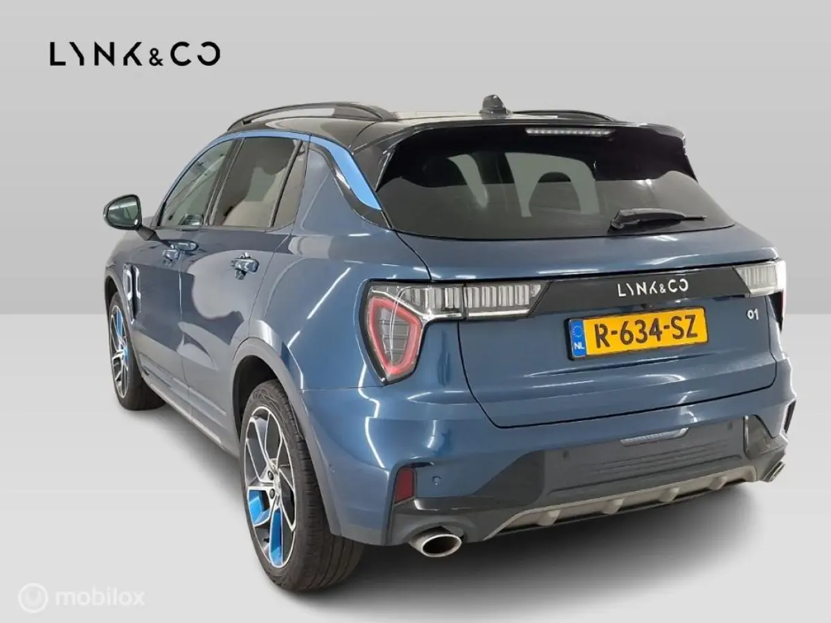 - 1.5 261PK Plug-in Hybrid, Pano, Camera , Apple Carplay✅NL AUTO