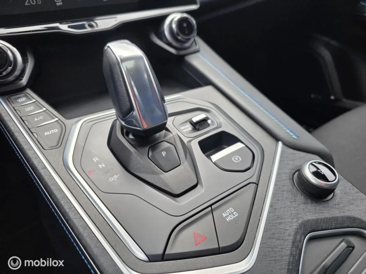 - 1.5 261PK Plug-in Hybrid, Pano, Camera , Apple Carplay✅NL AUTO