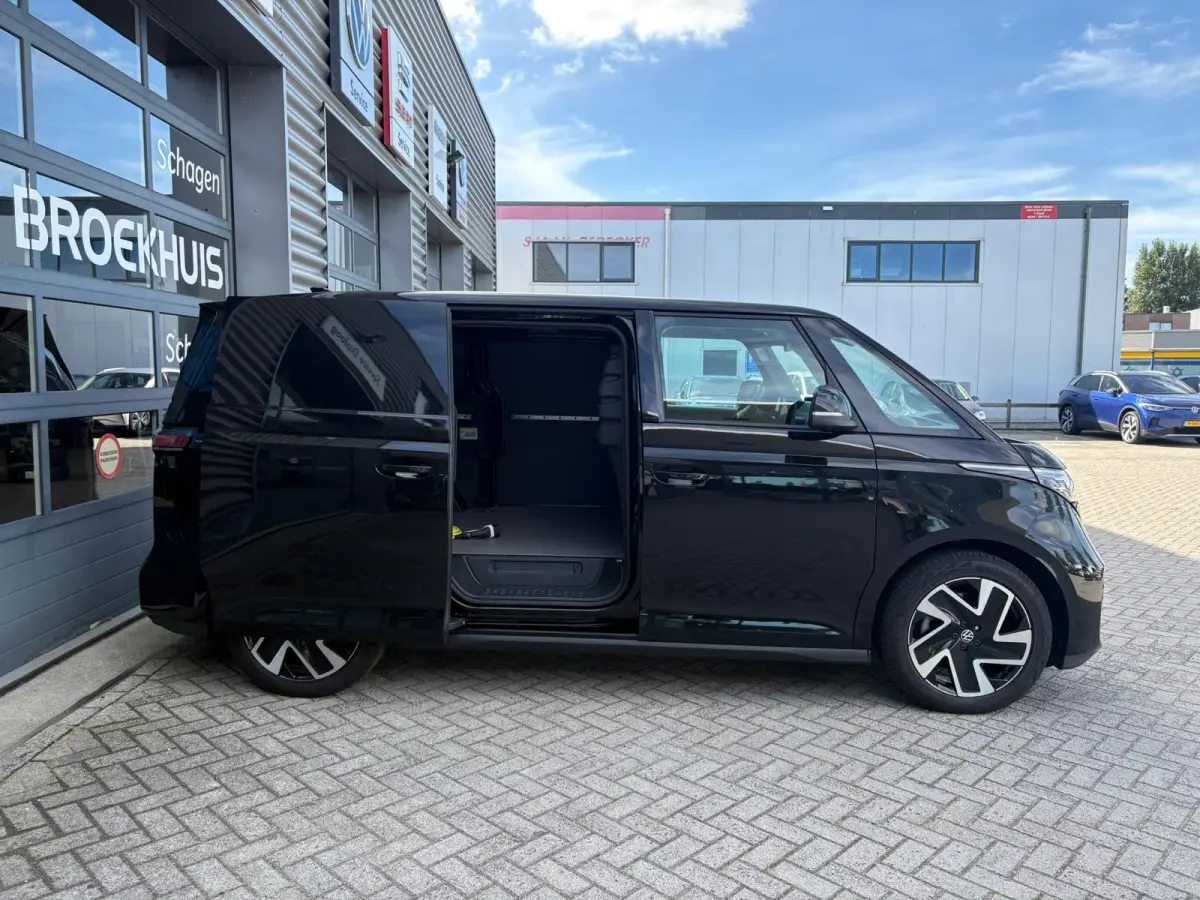 Bulli Limited Edition 79 kWh 4MOTION | Trekhaak | 360 graden camera | Achterdeuren zonder ruit | Achteruitrijcamera | Apple Carplay/Android Auto|telefoonintegratie premium