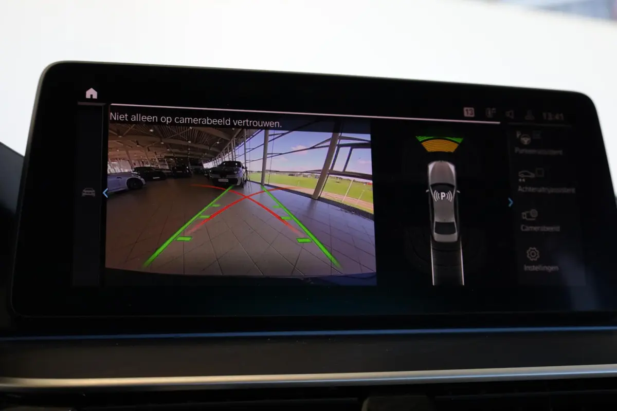 520e Driving Assistant | Panoramadak | Laserlight | HiFi | Comfortstoelen