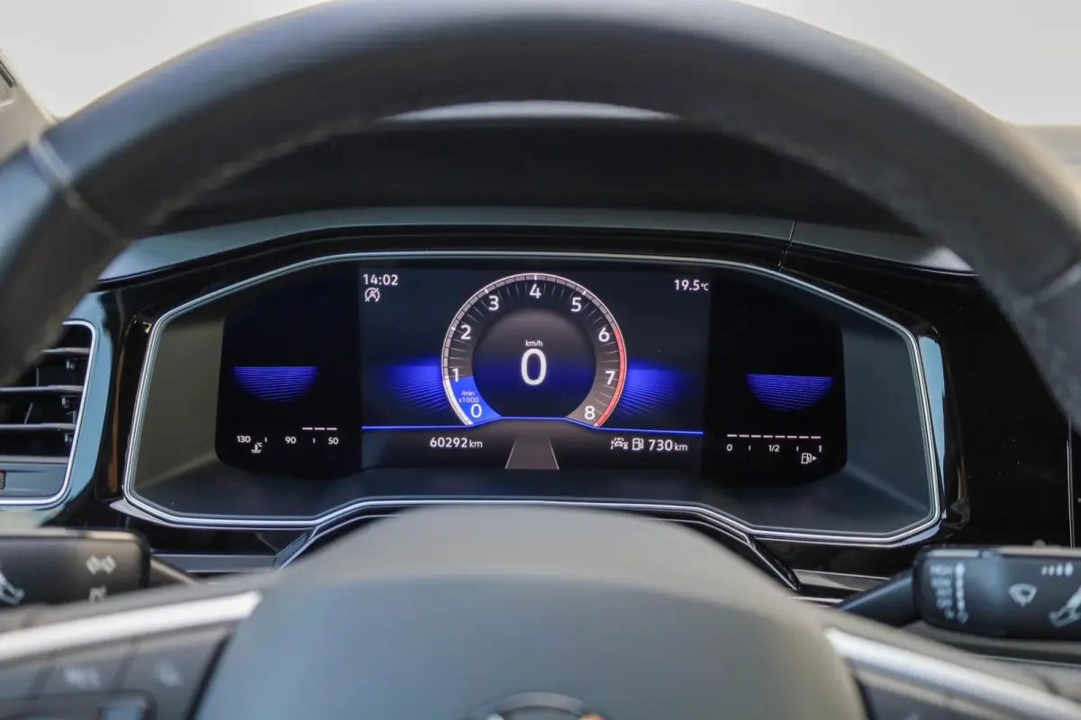1.0 TSI 95pk R-Line | Parkeersensoren | ACC | Apple Carplay/Android Auto