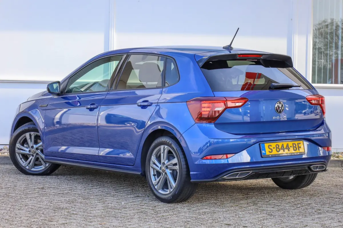 1.0 TSI 95pk R-Line | Parkeersensoren | ACC | Apple Carplay/Android Auto