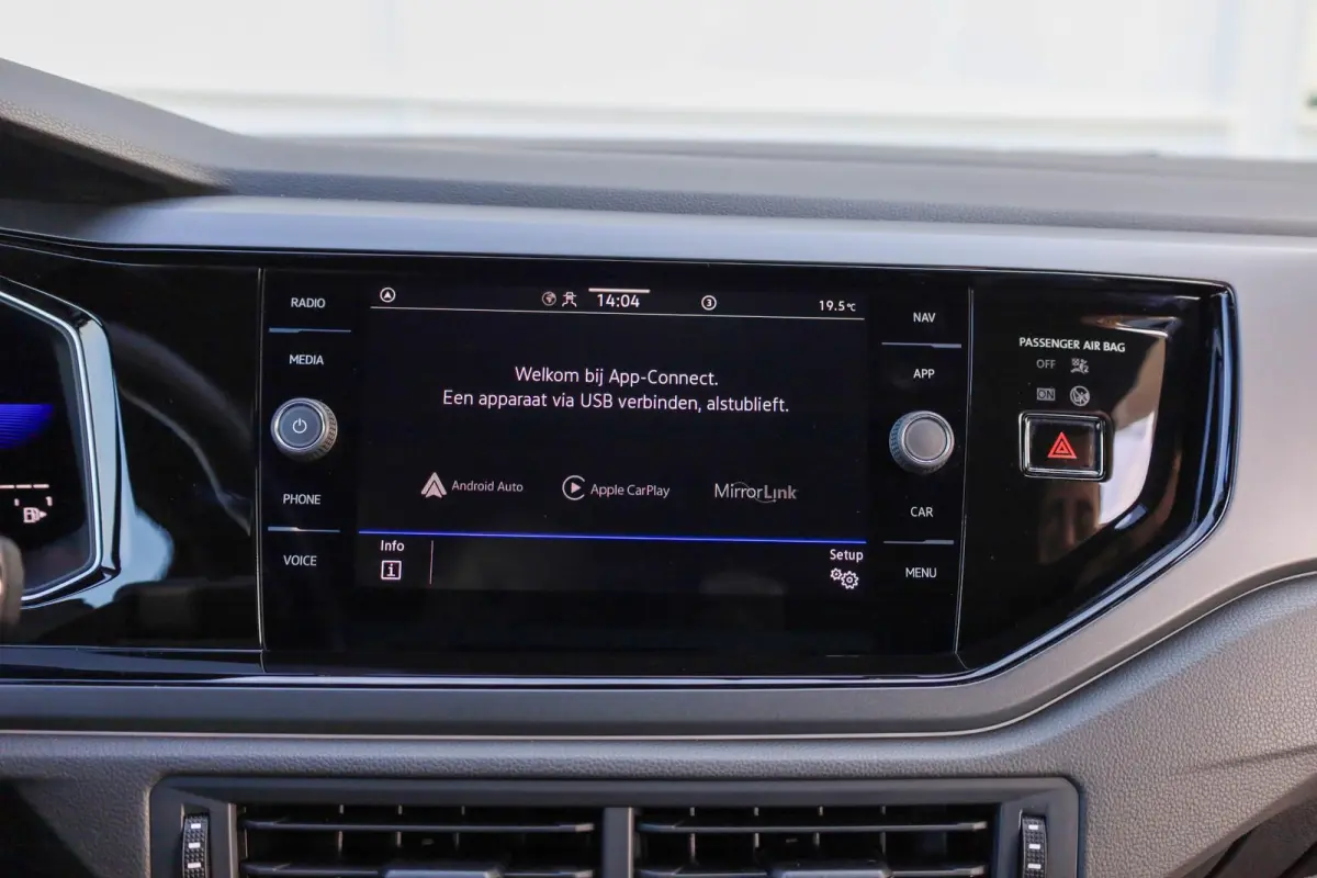 1.0 TSI 95pk R-Line | Parkeersensoren | ACC | Apple Carplay/Android Auto