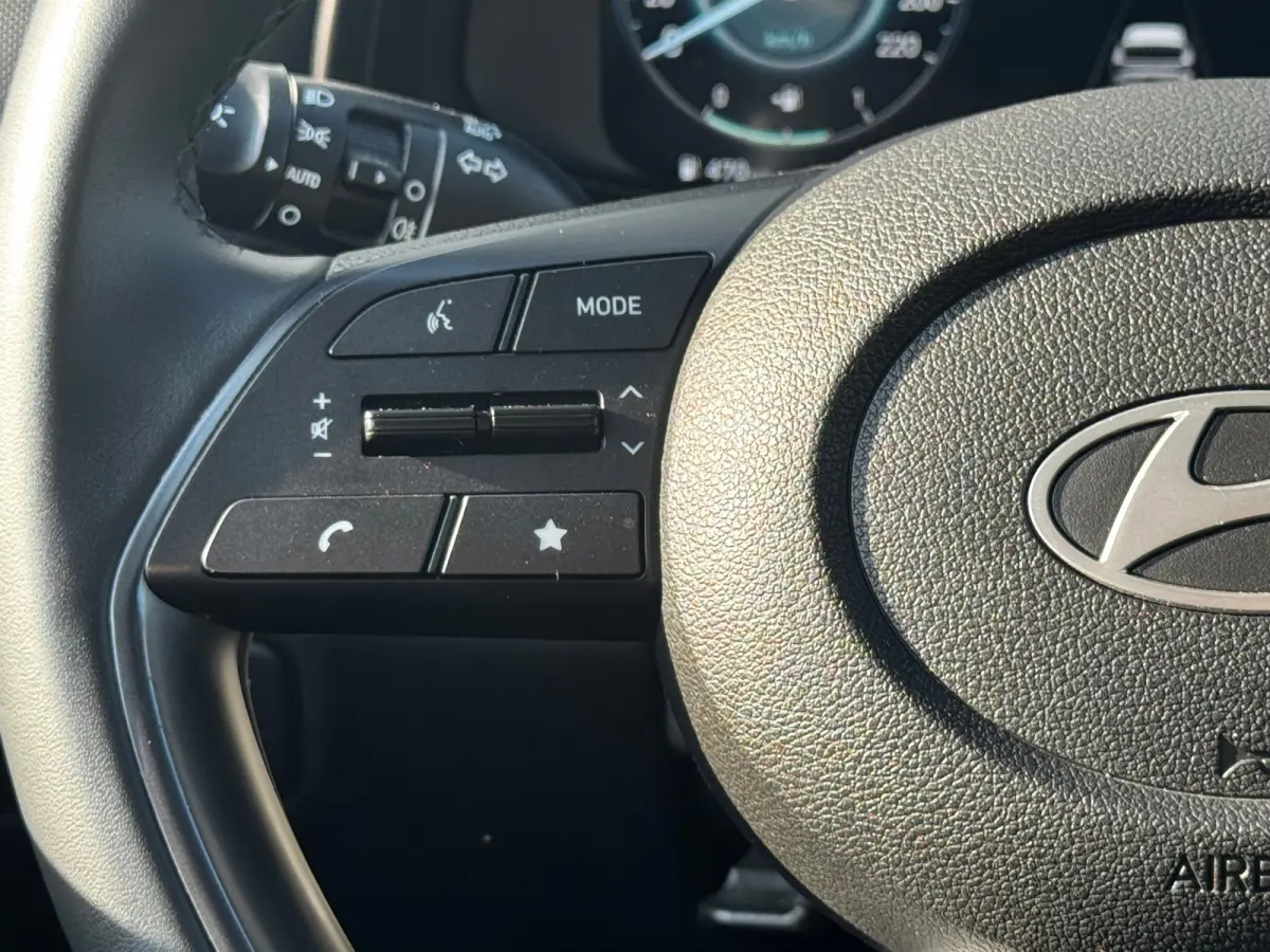 1.0 T-GDI 100pk Comfort / Navigatie d.m.v. Apple Carplay & Android Auto / Airco / Achteruitrijcamera / Airco | Camera | Carplay | Bestuurdersstoel in hoogte verstelbaar | Cruise control | Do