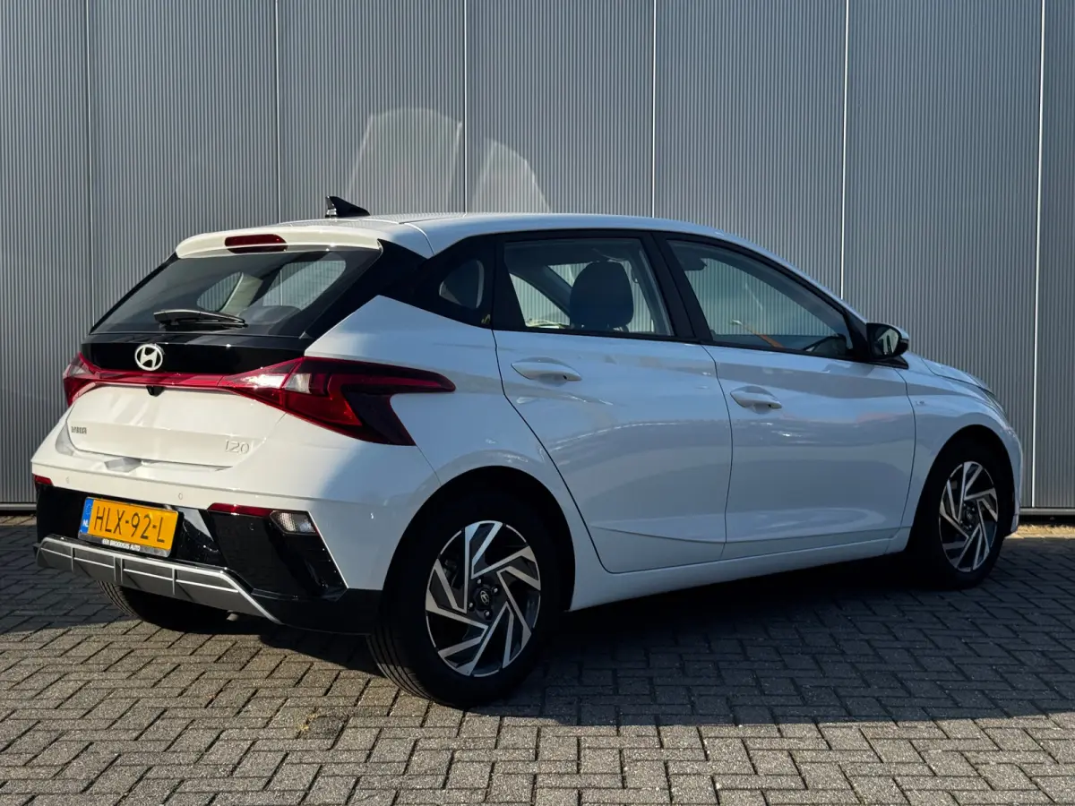 1.0 T-GDI 100pk Comfort / Navigatie d.m.v. Apple Carplay & Android Auto / Airco / Achteruitrijcamera / Airco | Camera | Carplay | Bestuurdersstoel in hoogte verstelbaar | Cruise control | Do