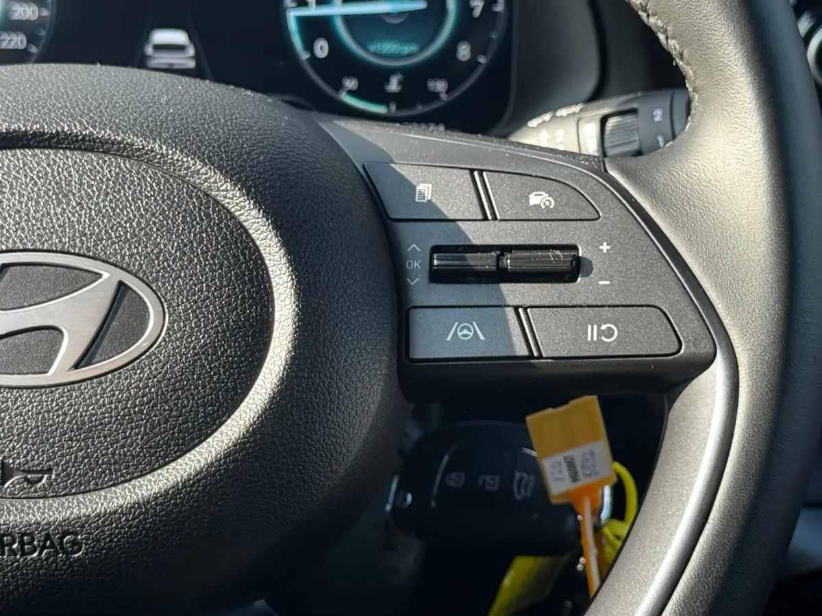 1.0 T-GDI 100pk Comfort / Navigatie d.m.v. Apple Carplay & Android Auto / Airco / Achteruitrijcamera / Airco | Camera | Carplay | Bestuurdersstoel in hoogte verstelbaar | Cruise control | Do
