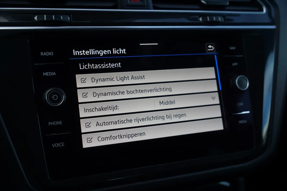 1.4 TSI 245pk eHybrid Elegance | SOH 98% | Panoramadak | Elektrische Achterklep | Achteruitrijcamera |