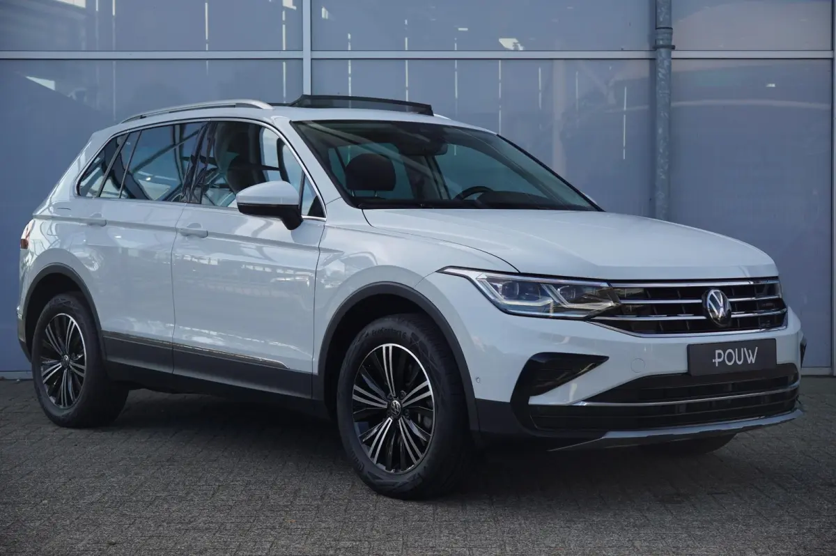 1.4 TSI 245pk eHybrid Elegance | SOH 98% | Panoramadak | Elektrische Achterklep | Achteruitrijcamera |