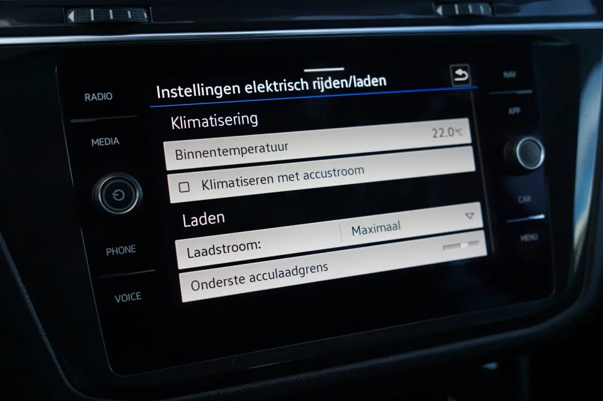 1.4 TSI 245pk eHybrid Elegance | SOH 98% | Panoramadak | Elektrische Achterklep | Achteruitrijcamera |